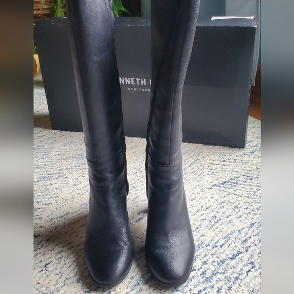 Kenneth Cole Tall Black Boot Size 8 - Picture 5 of 13
